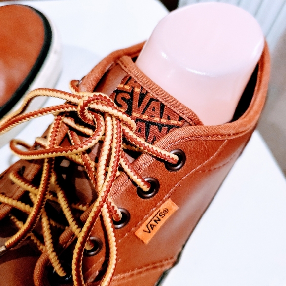 SUPER RARE VINTAGE LEATHER LACE UPS W/ORIG LACES - Picture 4 of 11